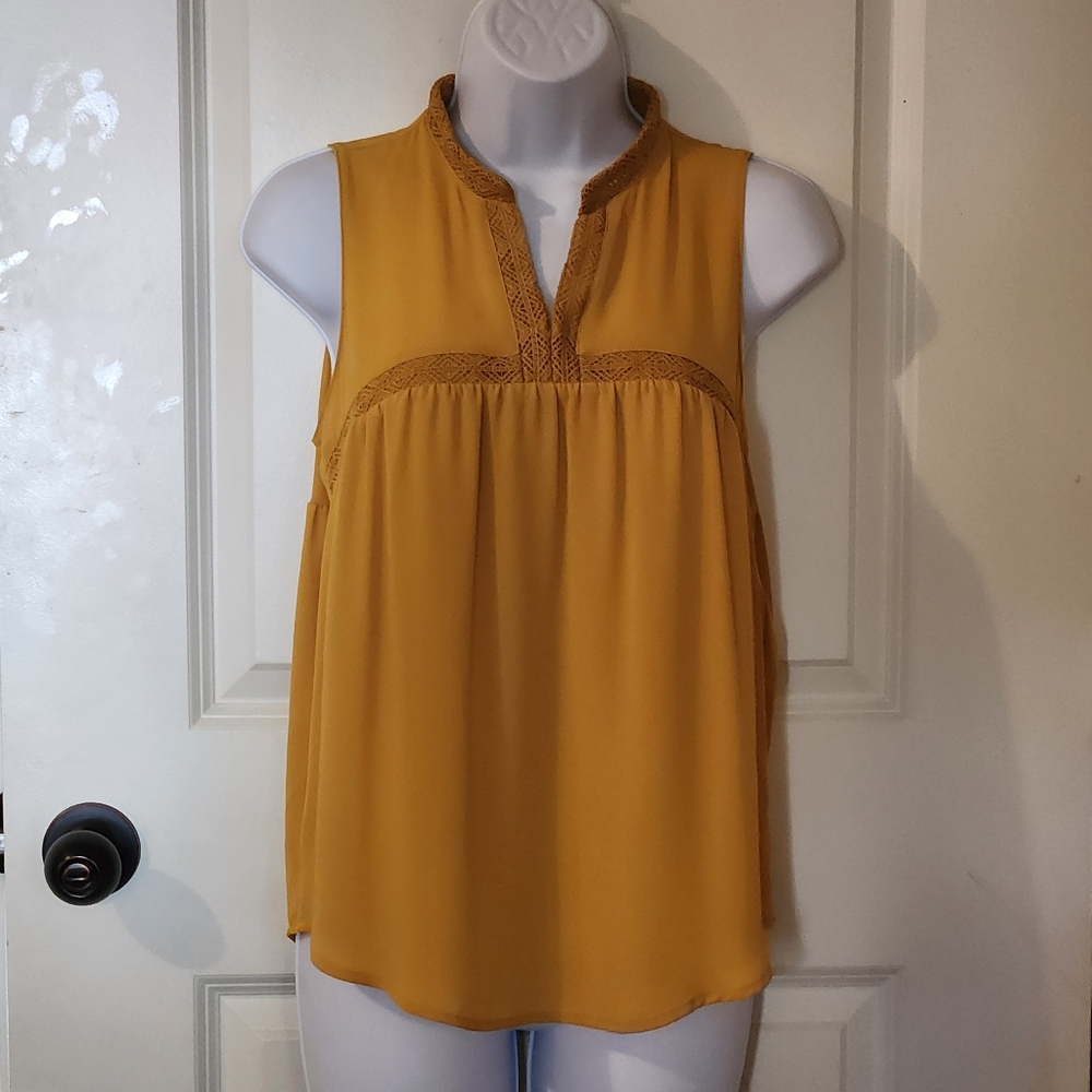 LOFT Mustard Lace Trim Sleeveless Blouse XS EUC